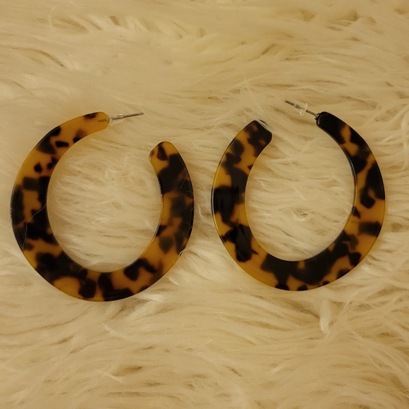 Anthro Tortoise Resin Large Hoop Earrings - Picture 2 of 2